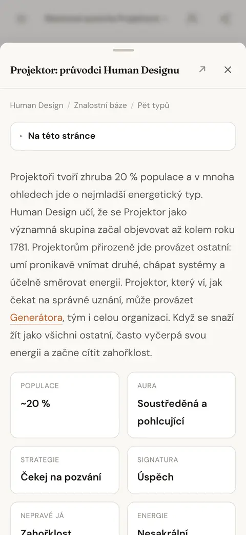 Článek znalostní báze o typu Projektor otevřený nad odpovědí chatu, která na něj odkazuje